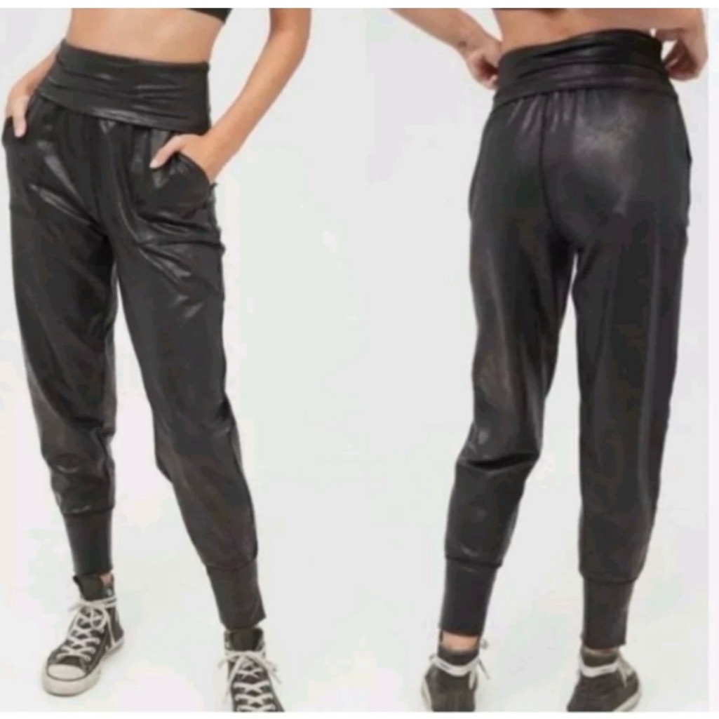 Aerie Offline The Hugger Faux Leather Joggers In Black Casual Comfy Lounge S